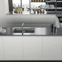 Cucina con Gola Personalizzabile TOP e ANTE