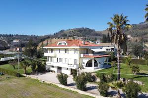 VILLA SINGOLA A RIPATRANSONE