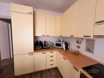 Cucina angolare adattabile