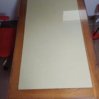 Scrivania in legno massiccio