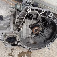 CAMBIO FIAT BRAVO 1,9 MULTIJET 5 MARCE ANNO 2011