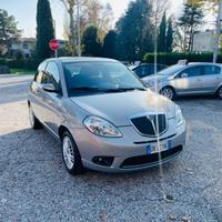 Lancia Ypsilon 1.2 111.000km!!! Ok Neopatentati