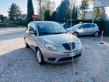 Lancia Ypsilon 1.2 111.000km!!! Ok Neopatentati