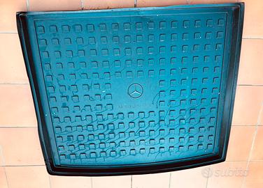 GLB  tappeto di plastica originale Mercedes