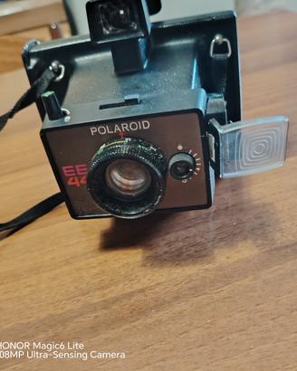 macchina fotografica istantanea anni 80