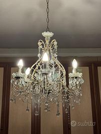 Lampadario stile classico