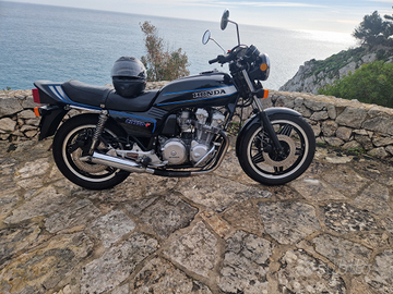 Honda cb750f
