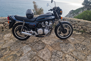 Honda cb750f