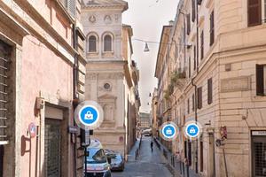 Roma centro spazioso molocale arredato