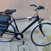 Bicicletta uomo in alluminio completa di borsoni