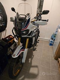 Honda africa twin 1000 automatica