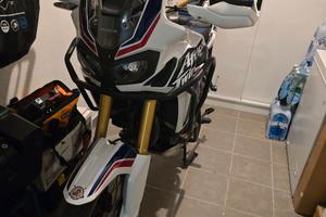 Honda africa twin 1000 automatica