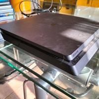 PS4 slim con giochi