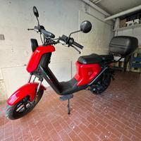 Scooter elettrico nui usato pochissimo