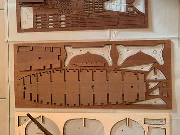 La Couronne Mantua Model: kit di montaggio in legno art 778