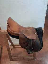 sella per equitazione 