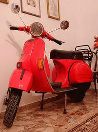 vespa P200E 
