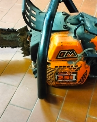 Motosega oleo mac