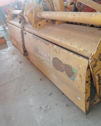 Fresa zappatrice agricola per trattore