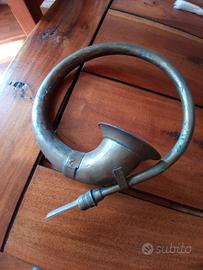 antico corno acustico 