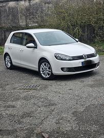 VW Golf 6 1.6 TDI (2011) - Impeccabile
