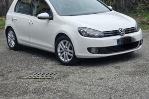 VW Golf 6 1.6 TDI (2011) - Impeccabile