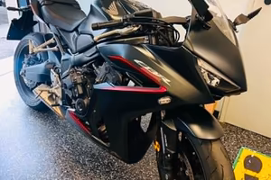 Honda CBR 650 R E CLUTCH PREZZO APPPENA RIBASSATO
