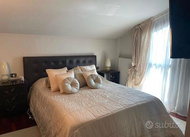 Letto matrimoniale completo di materasso