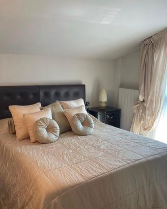 Letto matrimoniale completo di materasso