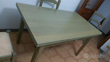tavolo con sedie