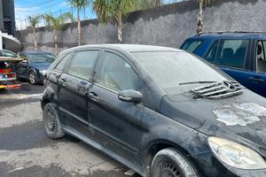 Ricambi mercedes classe B 180D ANNO 2007