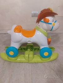 Cavallo a dondolo con ruote