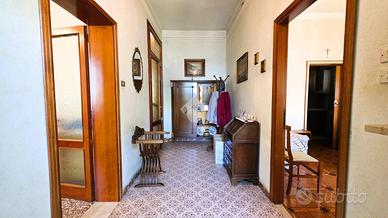 3 LOCALI A BORGO VIRGILIO
