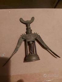 Cavatappi d'epoca in ottone massiccio vintage