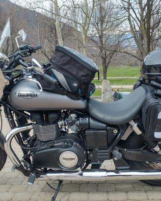 Triumph SpeedMaster 900