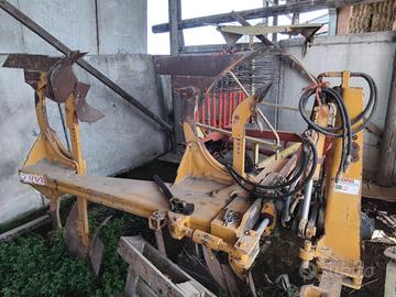 Aratro bivomere moro