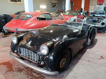 Triumph Roadster TR3 1956 da restaurare