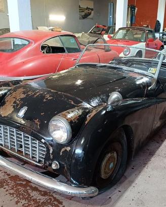 Triumph Roadster TR3 1956 da restaurare