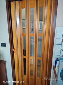 porta a soffietto in legno