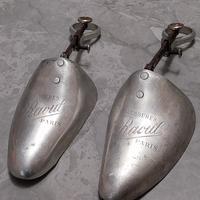 Antichi tendiscarpe.