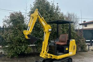 E224 - Escavatore 15 q IHI