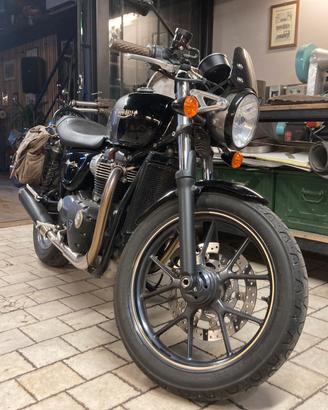 Triumph Street Cup originale - permuta Harley