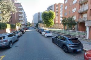 Parella grazioso bilocale finemente arredato