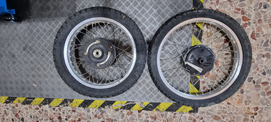 Coppia cerchi Yamaha xt 550 e 400