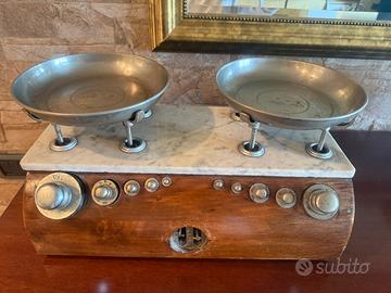Antica bilancia da cucina