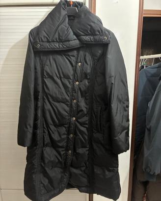 Piumino lungo nero Mango donna
