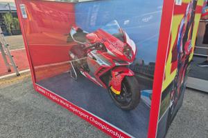 Mv Agusta F3 800 replica farioli