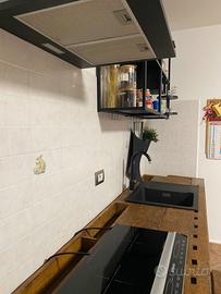 Banco falegname trasformato in mobile cucina