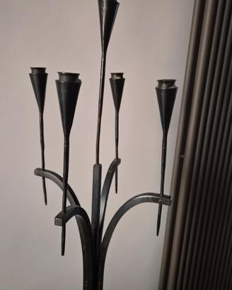 Candelabro da terra vintage in ferro battuto