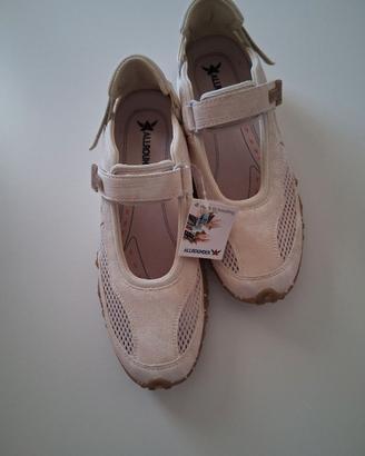 scarpe sportiva